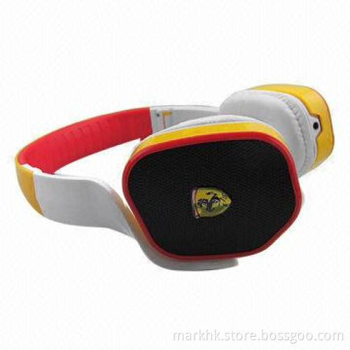 Headphones with simulation leather earmuffs
